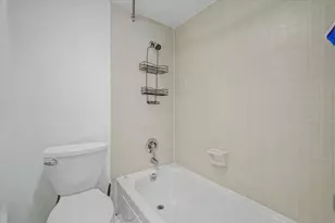 7575 Katy Fwy, Houston, TX 77024 - Photo 43