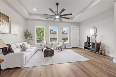 5947 Collingsworth Street, Houston, TX 77026 - Photo 9