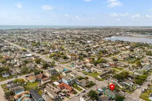 1602 55th St, Galveston, TX 77551 - Photo 7
