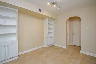 757 Bering Dr, Houston, TX 77057 - Photo 19