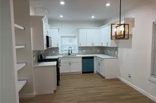 5235 Myrtlewood St, Houston, TX 77033 - Photo 3