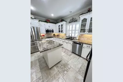 308 Rosemary Lane, Lake Jackson, TX 77566 - Photo 15