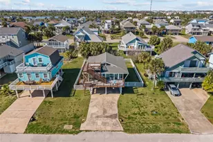 13810 San Domingo Dr, Galveston, TX 77554 - Photo 45