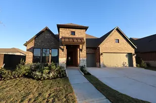 11826 Greenwood Dr, Mont Belvieu, TX 77523 - Photo 1