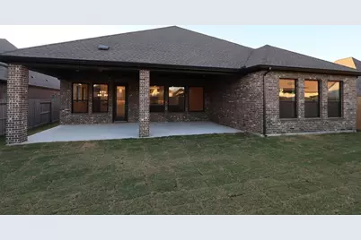 11826 Greenwood Drive, Mont Belvieu, TX 77523 - Photo 5