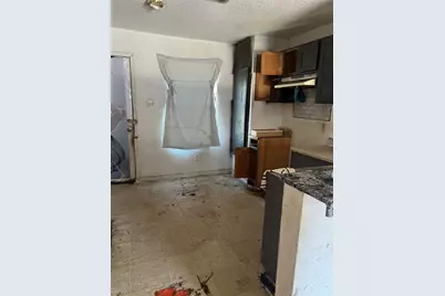 1406 W Homer Street Street W #2, Houston, TX 77091 - Photo 5