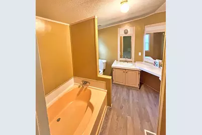 210 Floyd St Street, Boling, TX 77420 - Photo 21