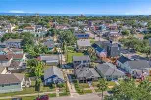 2919 Avenue K, Galveston, TX 77550 - Photo 21
