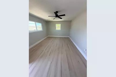 2919 Avenue K #3, Galveston, TX 77550 - Photo 9