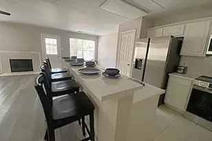 230 S Walden Elms Cir, The Woodlands, TX 77382 - Photo 5