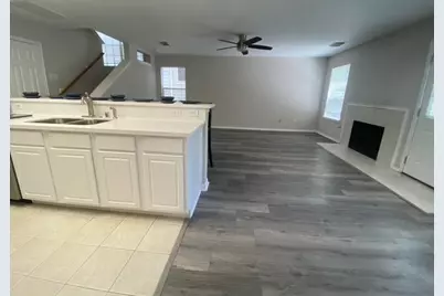 230 S Walden Elms Circle, The Woodlands, TX 77382 - Photo 11