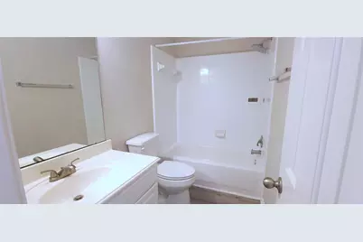 230 S Walden Elms Circle, The Woodlands, TX 77382 - Photo 15