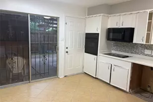 7217 Beechnut St, Houston, TX 77074 - Photo 7