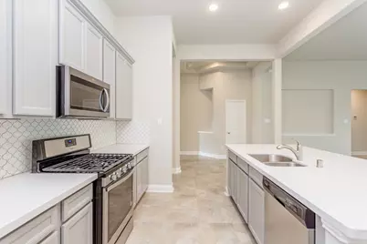 16 Florentino Vine Place, The Woodlands, TX 77354 - Photo 9