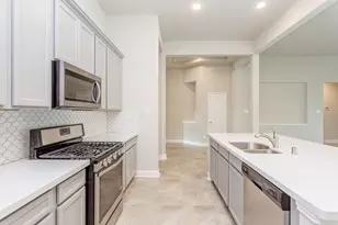 16 Florentino Vine Pl, The Woodlands, TX 77354 - Photo 9