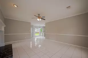 215 Wood Cir Ln, Houston, TX 77015 - Photo 19