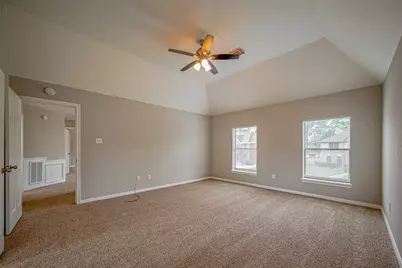 215 Wood Circle Lane, Houston, TX 77015 - Photo 41