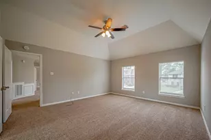 215 Wood Cir Ln, Houston, TX 77015 - Photo 41