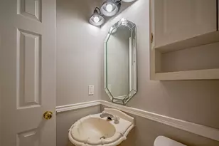 215 Wood Cir Ln, Houston, TX 77015 - Photo 29