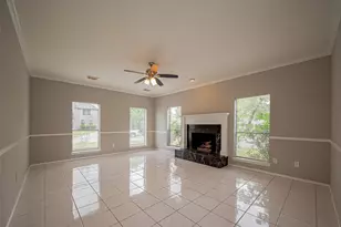 215 Wood Cir Ln, Houston, TX 77015 - Photo 17