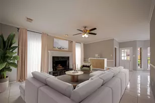 215 Wood Cir Ln, Houston, TX 77015 - Photo 3