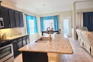 4438 Firebrush Ln, Baytown, TX 77521 - Photo 5