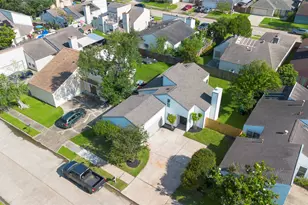 11042 Petworth Dr, Houston, TX 77072 - Photo 7
