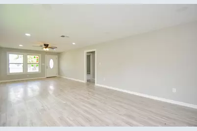 6114 Wedgefield Street, Houston, TX 77028 - Photo 21