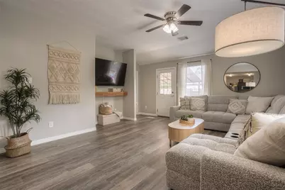 5049 Willow Point Drive, Conroe, TX 77303 - Photo 9