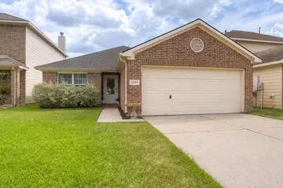 5049 Willow Point Drive, Conroe, TX 77303 - Photo 1