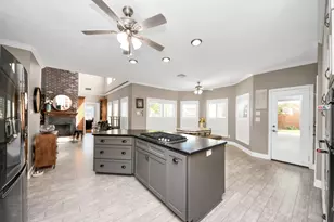 7814 Magnolia Cove Ct, Houston, TX 77346 - Photo 11