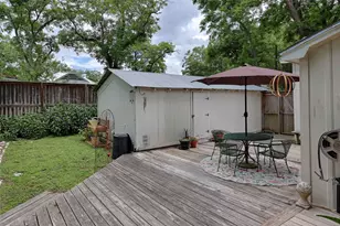 307 W Market St, Fayetteville, TX 78940 - Photo 21