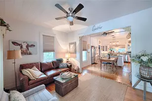 307 W Market St, Fayetteville, TX 78940 - Photo 5