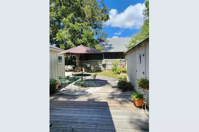 307 W Market Street, Fayetteville, TX 78940 - Photo 29