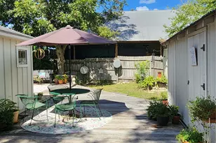 307 W Market St, Fayetteville, TX 78940 - Photo 29