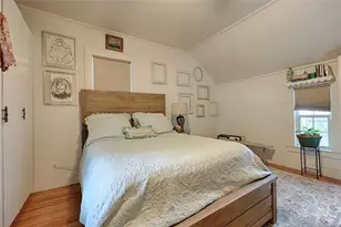 307 W Market St, Fayetteville, TX 78940 - Photo 13