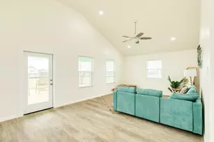 1627 Bluewater Hwy, Surfside Beach, TX 77541 - Photo 17