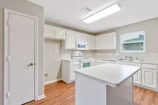 16225 Summerset Estates Blvd, Conroe, TX 77302 - Photo 5