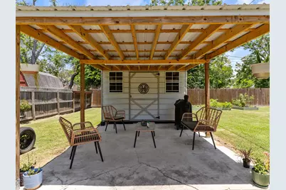 444 Avenue C, Blessing, TX 77419 - Photo 27