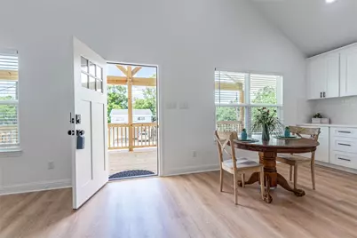 4213 Houx Street, Bacliff, TX 77518 - Photo 11