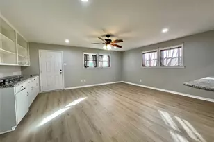 817 N Valderas St, Angleton, TX 77515 - Photo 13