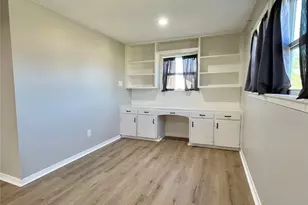 817 N Valderas St, Angleton, TX 77515 - Photo 5