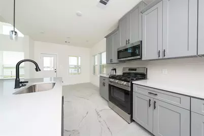 6026 Royal Palm Drive, Manvel, TX 77578 - Photo 11