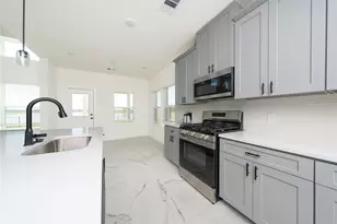 6026 Royal Palm Dr, Manvel, TX 77578 - Photo 11