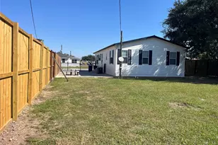 1007 Rose Ln, Eagle Lake, TX 77434 - Photo 33