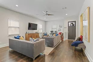 913 Eleanor St, Houston, TX 77009 - Photo 3