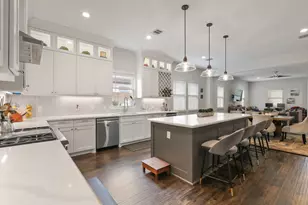 913 Eleanor St, Houston, TX 77009 - Photo 5
