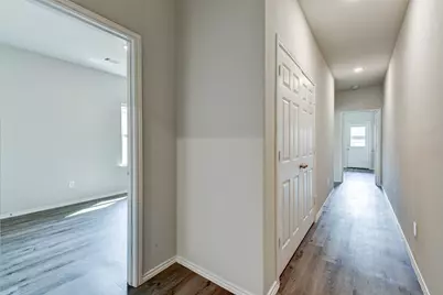 407 E Avenue G, Conroe, TX 77301 - Photo 7
