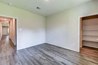 407 E Avenue G, Conroe, TX 77301 - Photo 13
