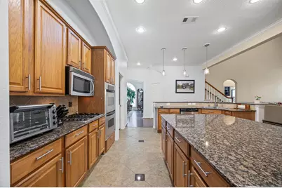 15231 Scenic Woodland Drive, Conroe, TX 77384 - Photo 9